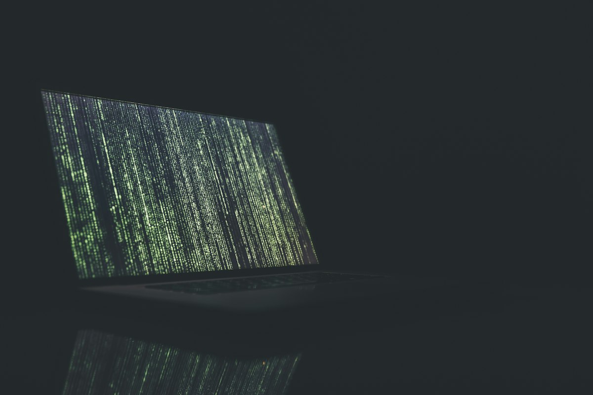 Ancaman Baru Pengguna iOS: Exploit Kit P7 DarkSword Mampu Kuras Dompet Kripto dan Eksekusi Perintah Jarak Jauh
