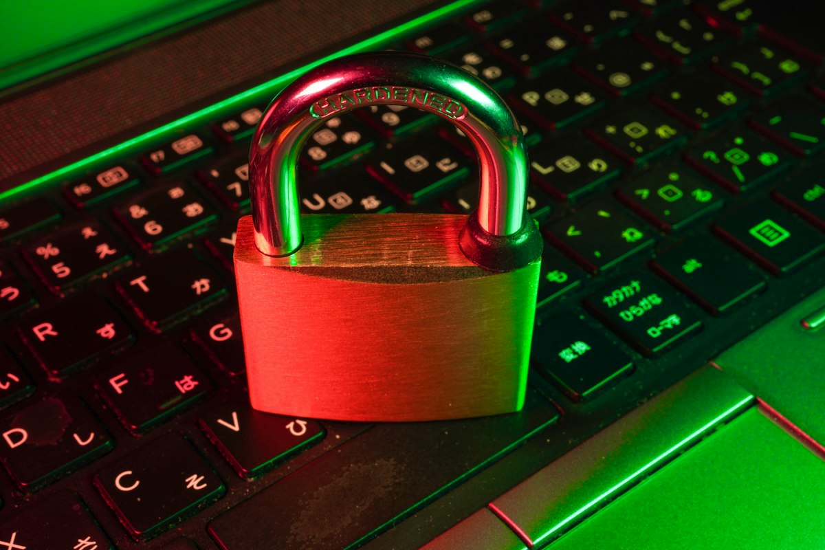 Update Teknologi: BlackX UEFI Bootkit Bypasses Secure Boot on Patched Windows Systems Missing Revocations